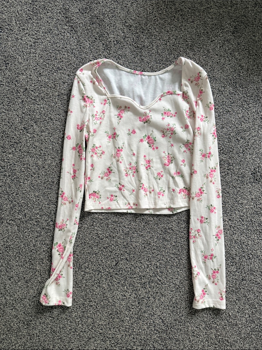 SHEIN Cream Long-Sleeve Floral Sweetheart Neck Top fits like a small